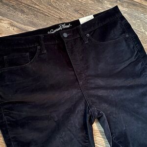 Universal Thread Women’s High Rise Skinny Jeans